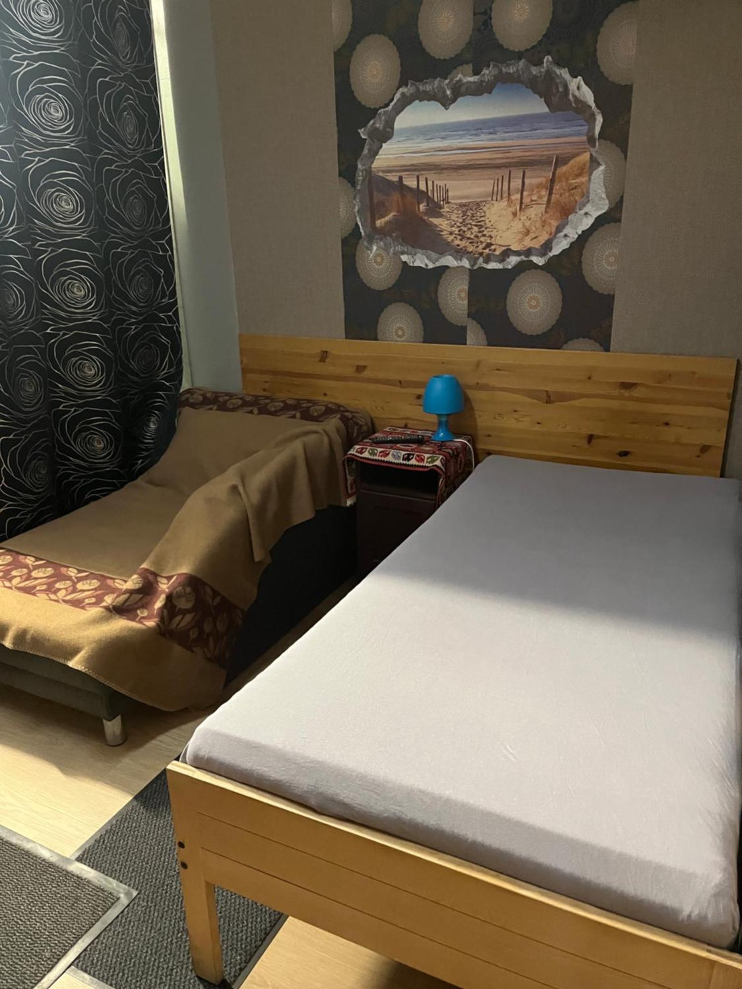 Hipokratios 3 Zimmer Mit Gemeinschaft Wc Furth Bagian luar foto